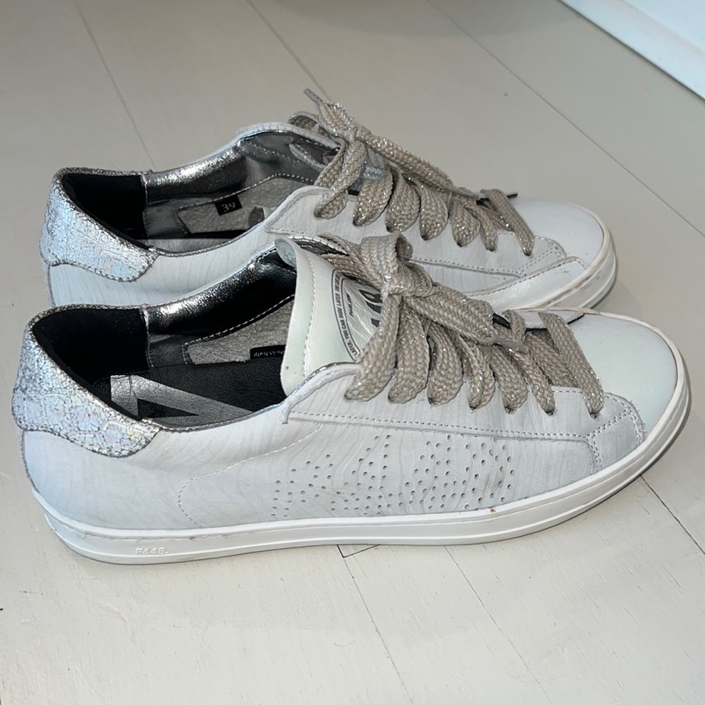 P448 John Sneaker
